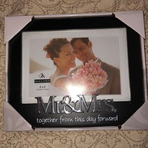 🆕 Picture frame-wedding.  Brand new!
